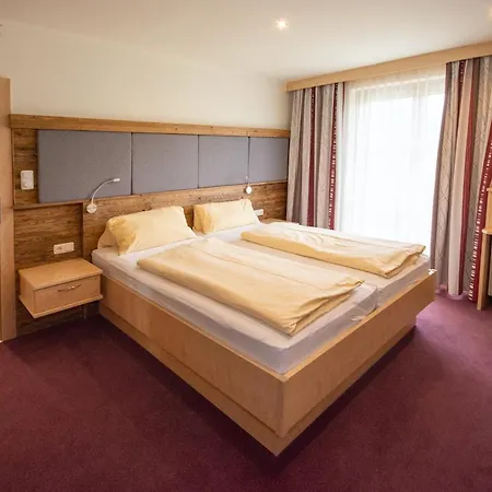 Gasthuis Embacherhof 3*