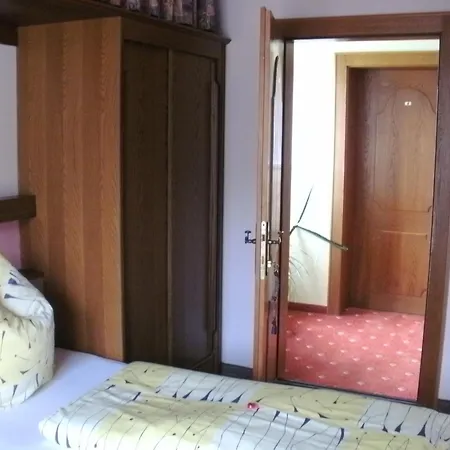 Gæstehus Embacherhof 3*