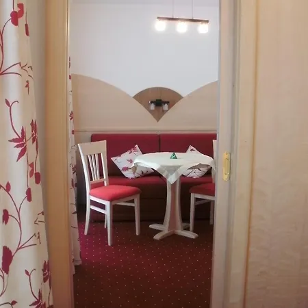 Gasthuis Embacherhof 3*