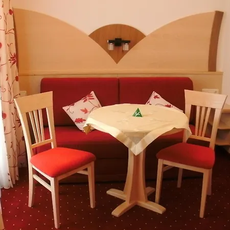 Embacherhof 3*